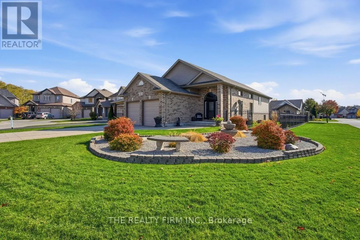 345 PORTRUSH PLACE