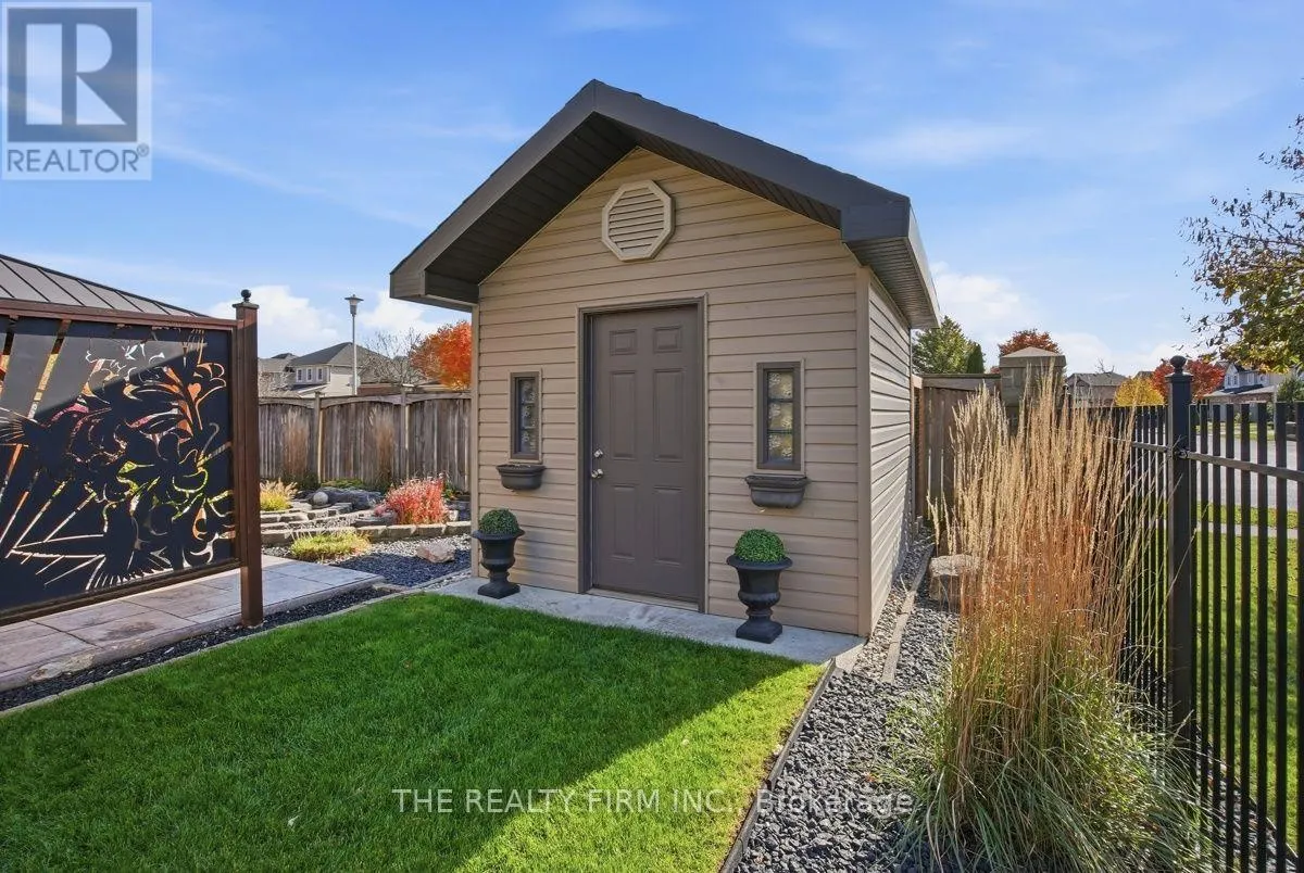 345 PORTRUSH PLACE