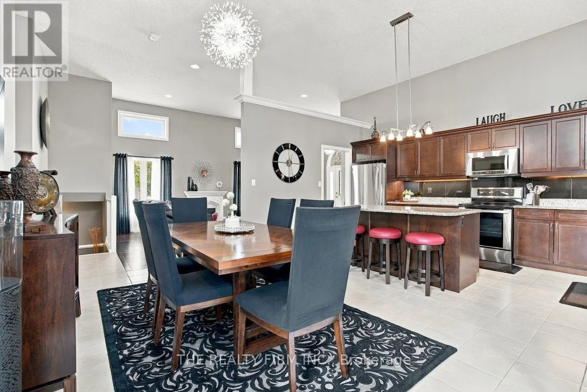 345 PORTRUSH PLACE