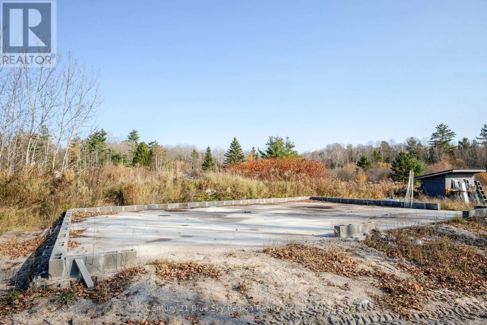 903 CORBEIL ROAD