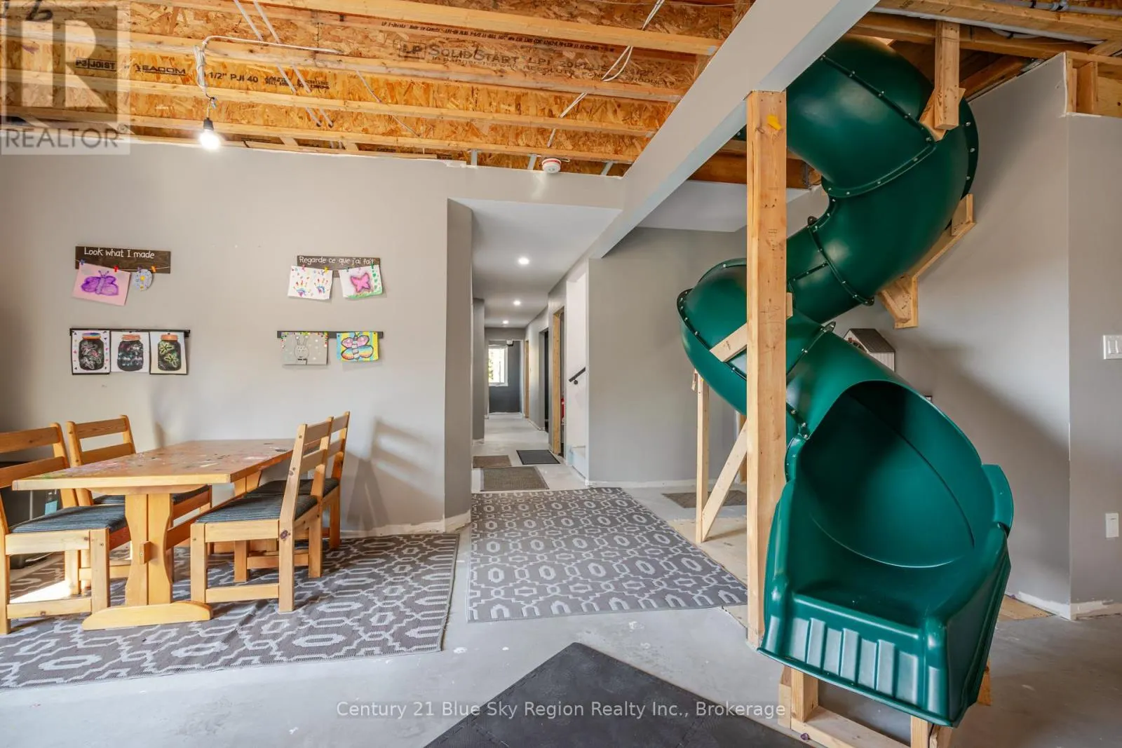 903 CORBEIL ROAD
