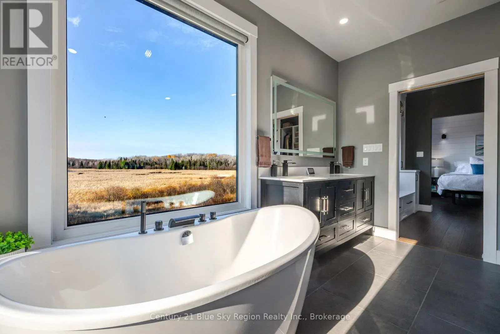 903 CORBEIL ROAD