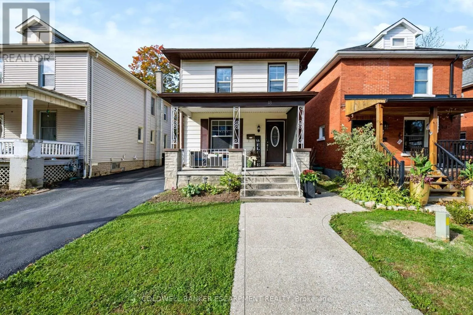 18 LOWREY AVENUE N