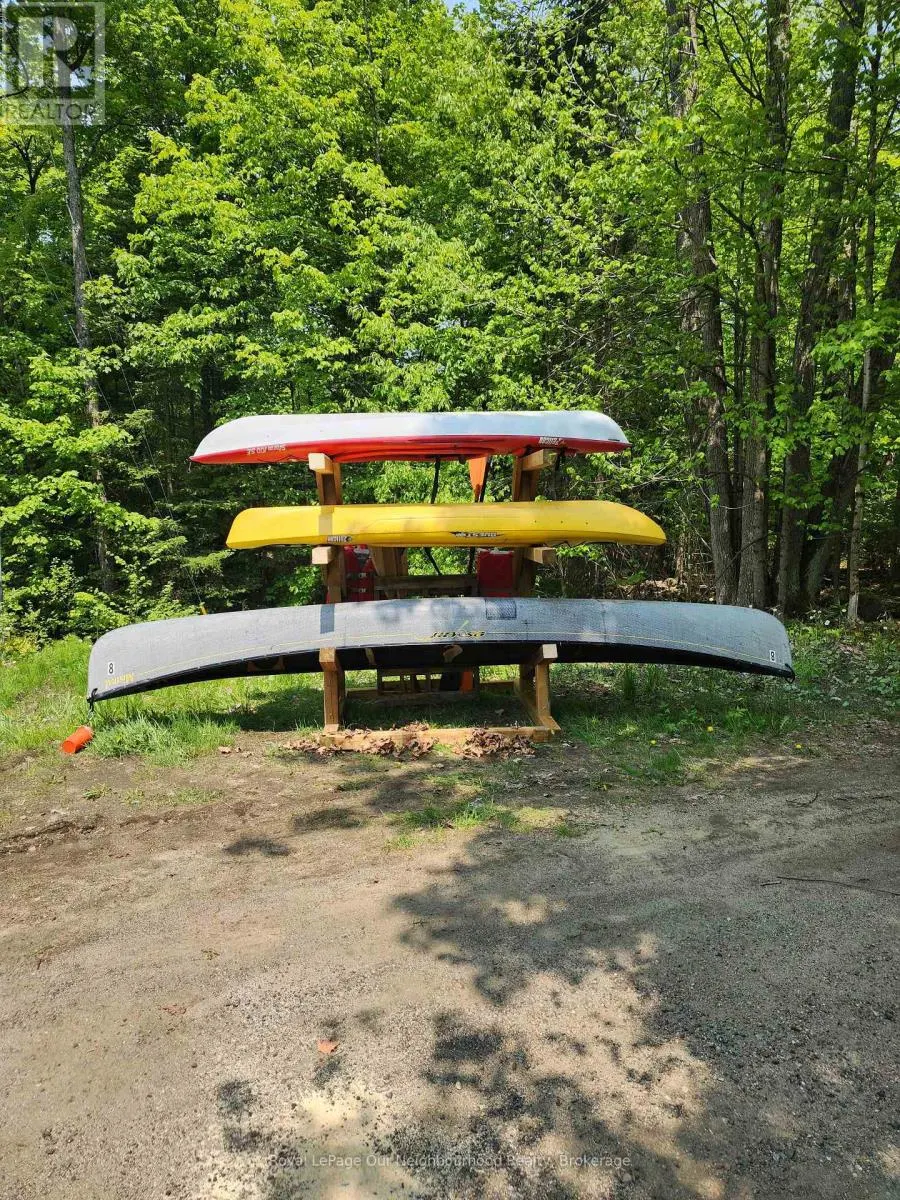 1042 SKI RIDGE TRAIL