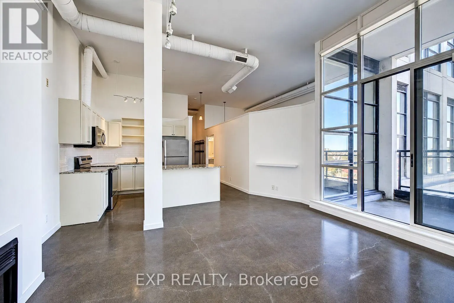 507 - 404 KING STREET W