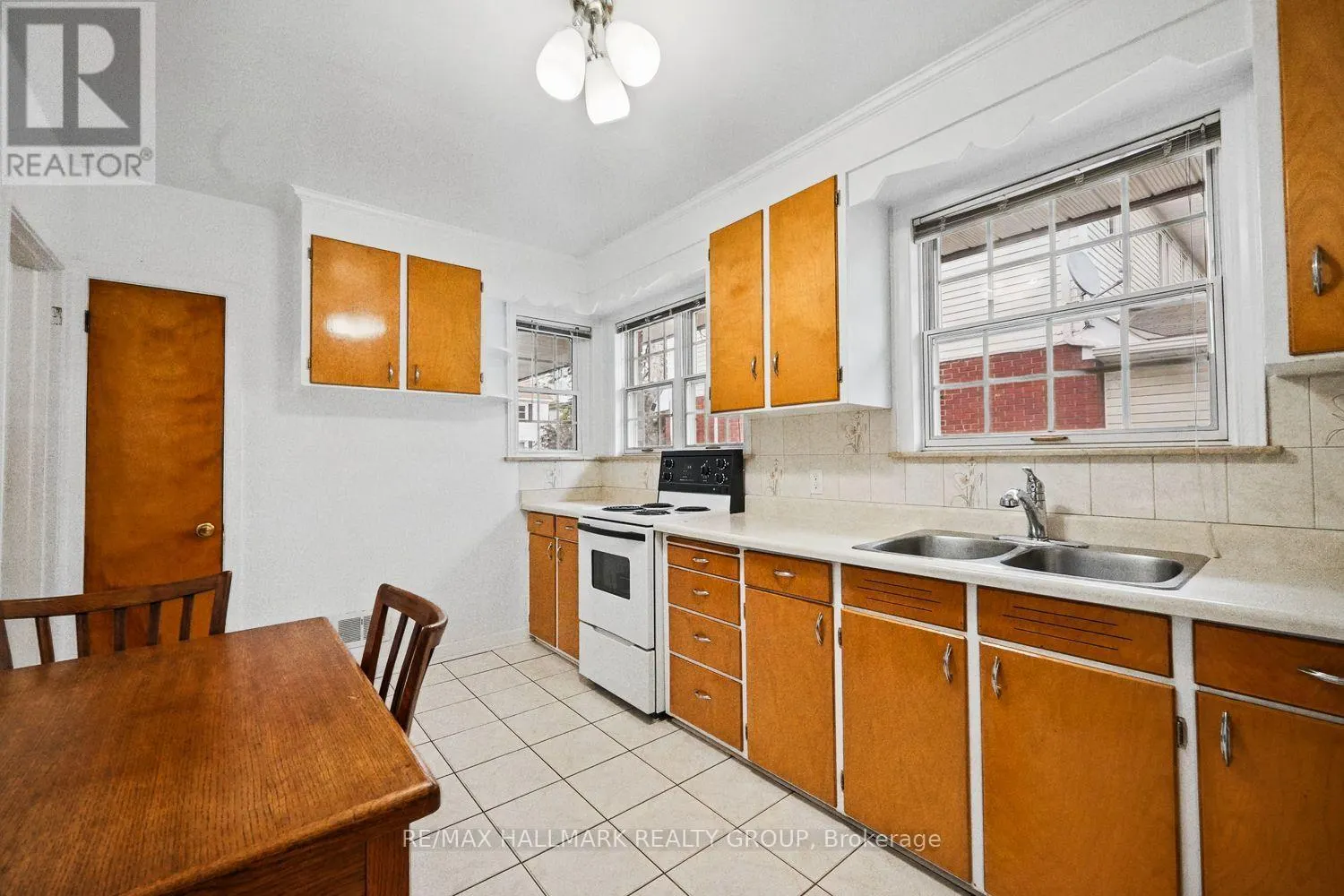 234 COLUMBUS AVENUE