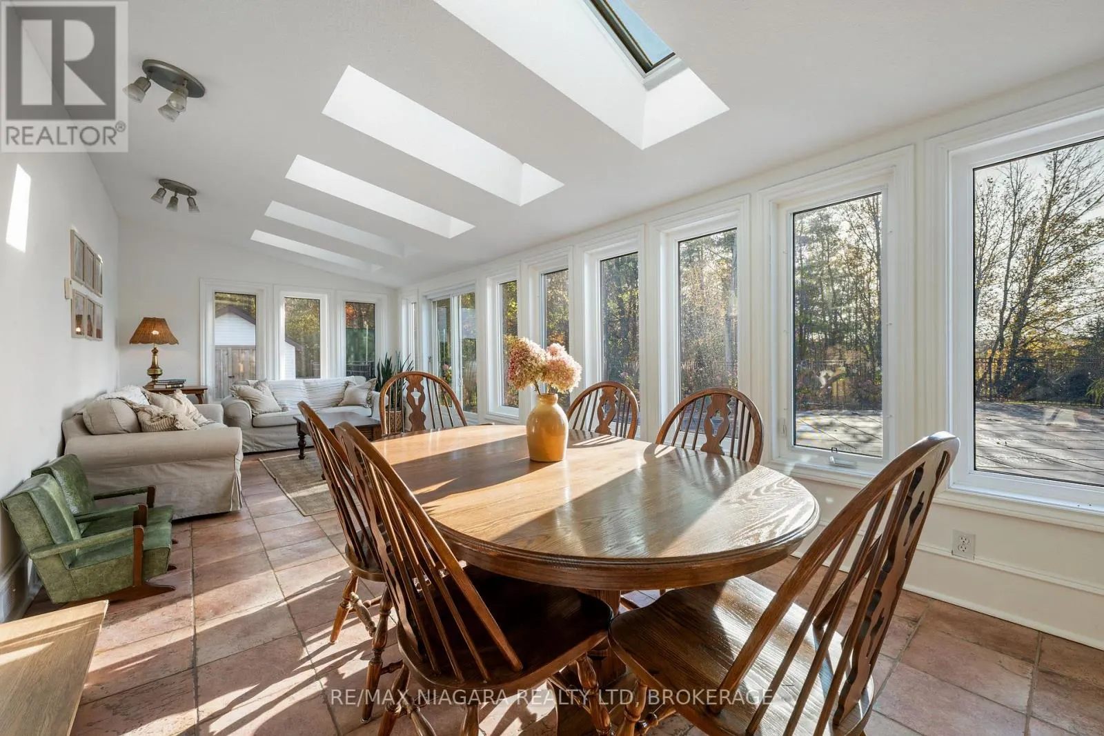 340 ROLAND ROAD
