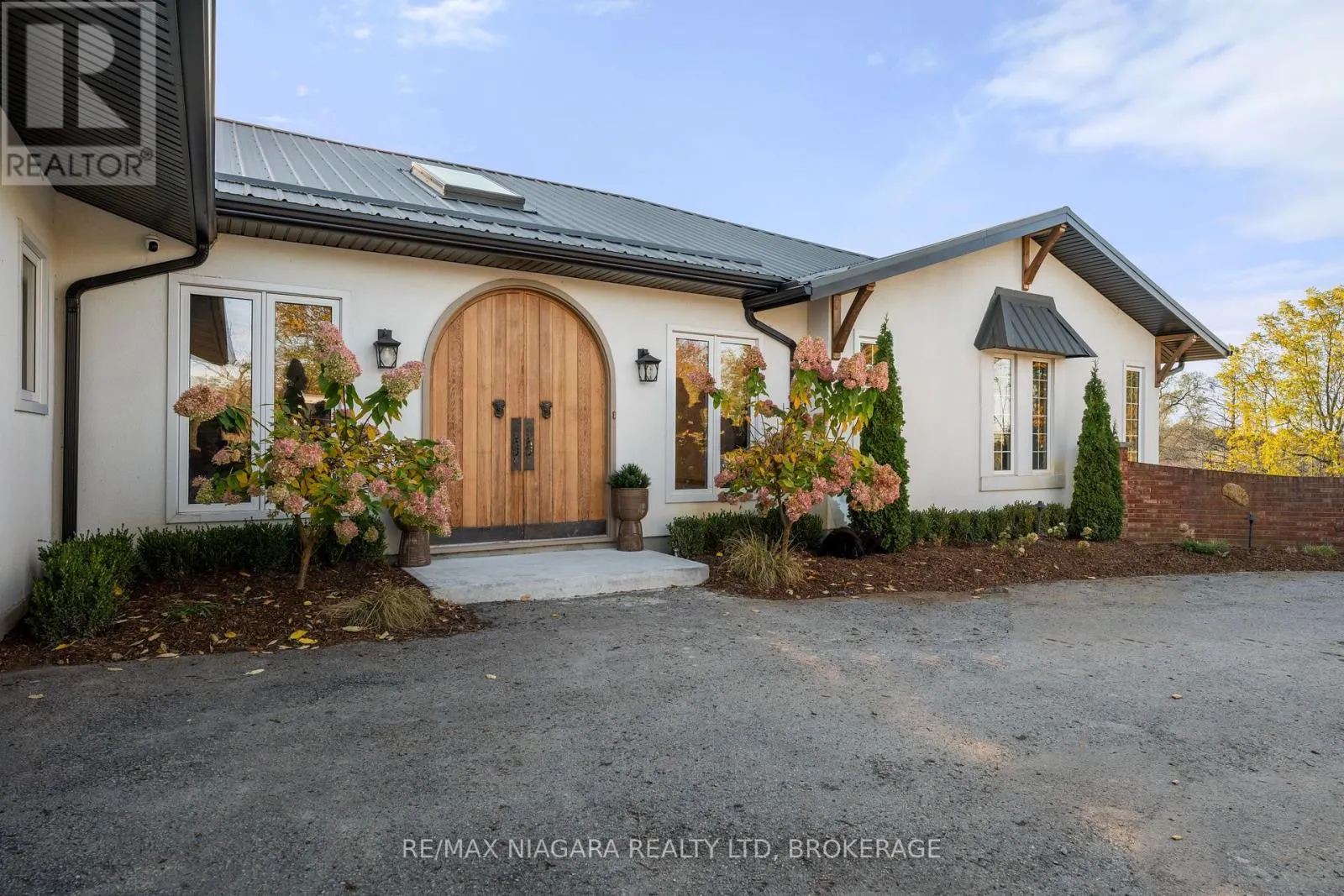 340 ROLAND ROAD