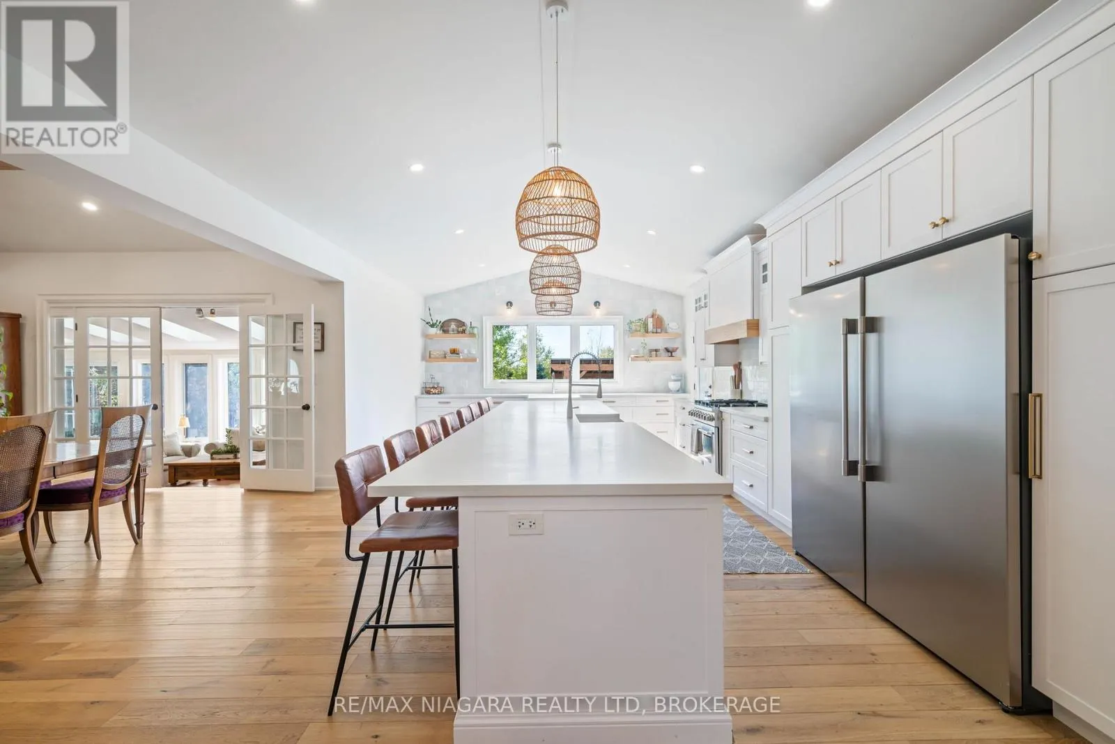 340 ROLAND ROAD
