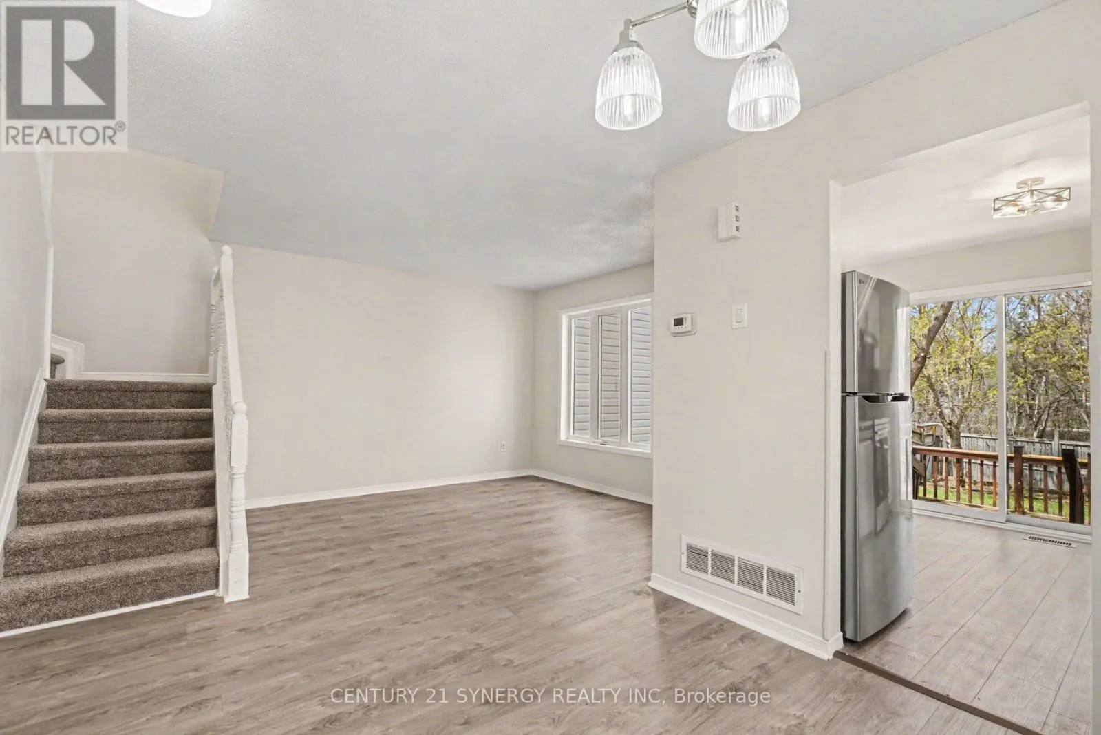 54 MEADOWCROFT CRESCENT
