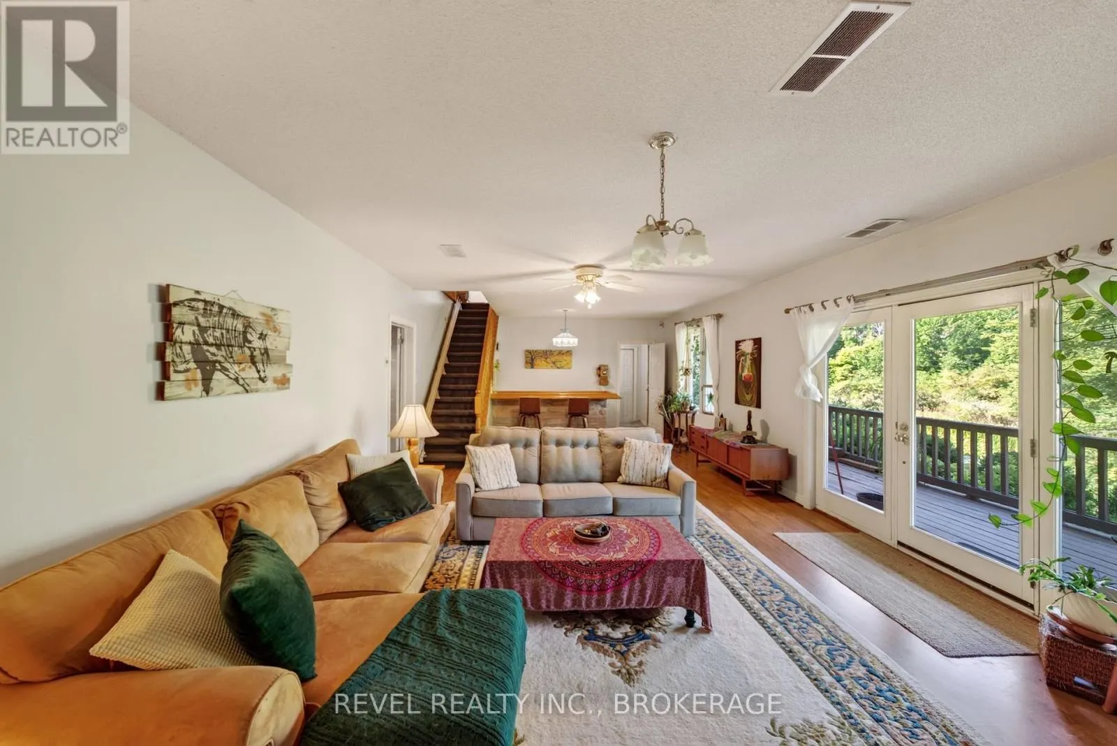5383 RIDEAU ROAD