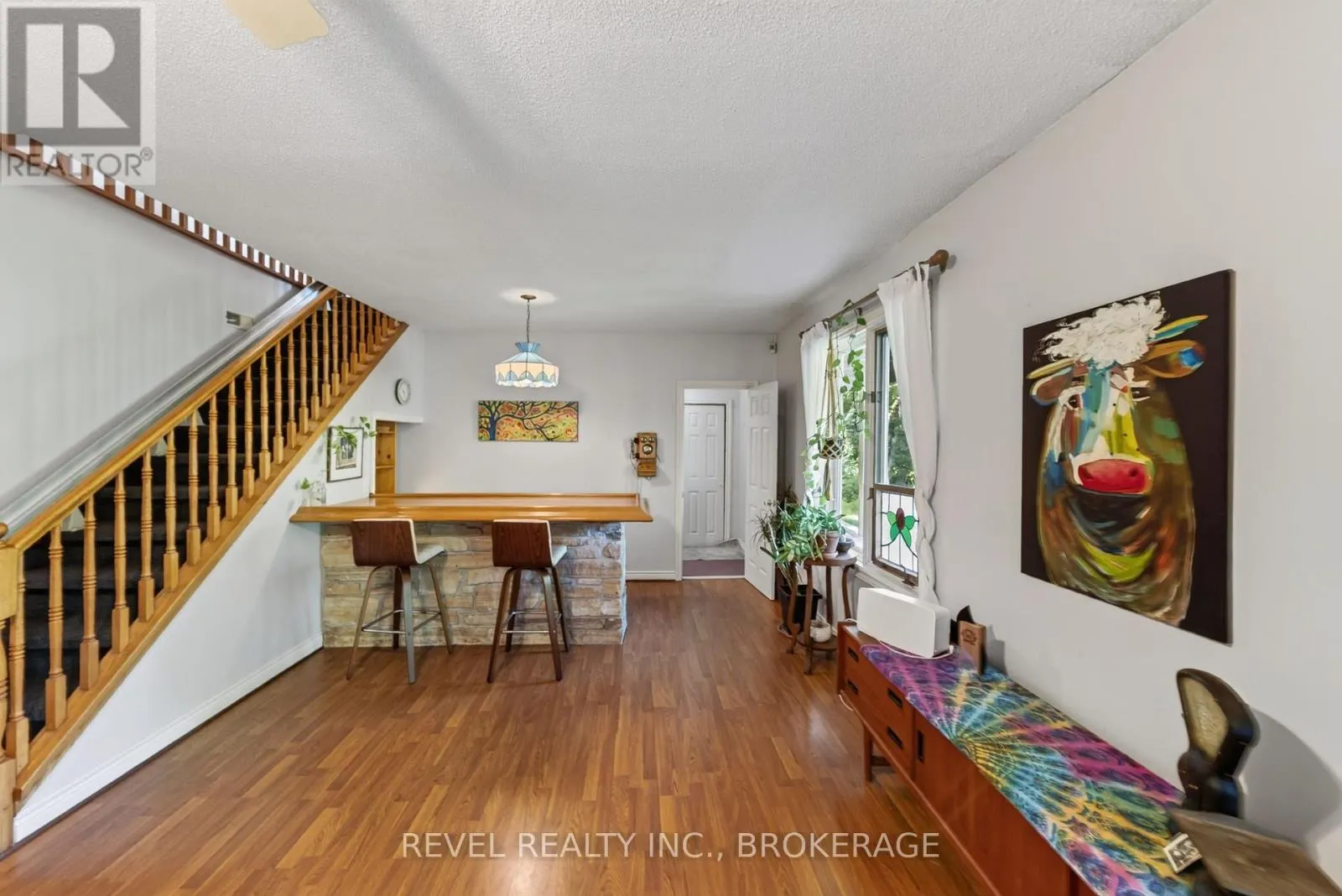 5383 RIDEAU ROAD
