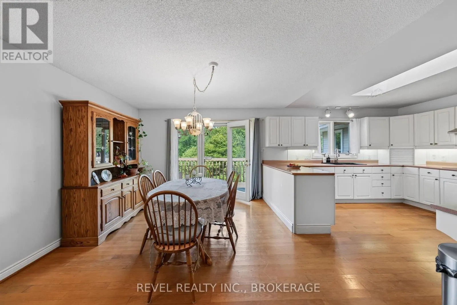 5383 RIDEAU ROAD