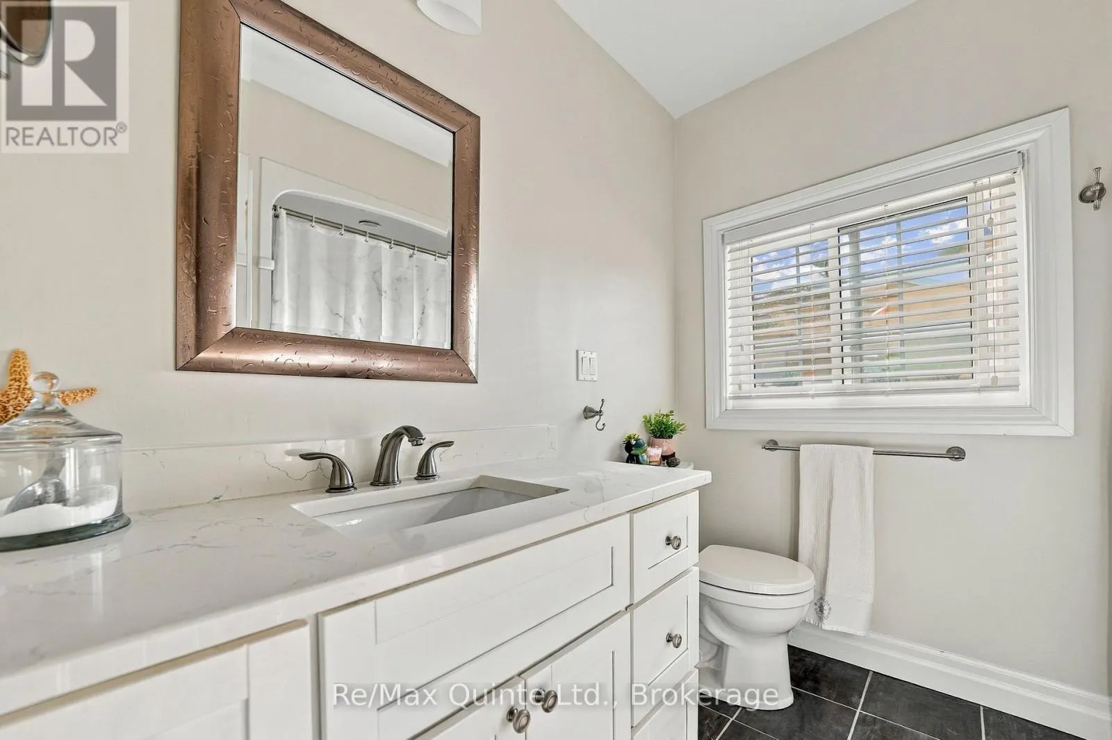 7 SOUTHWOOD CRESCENT