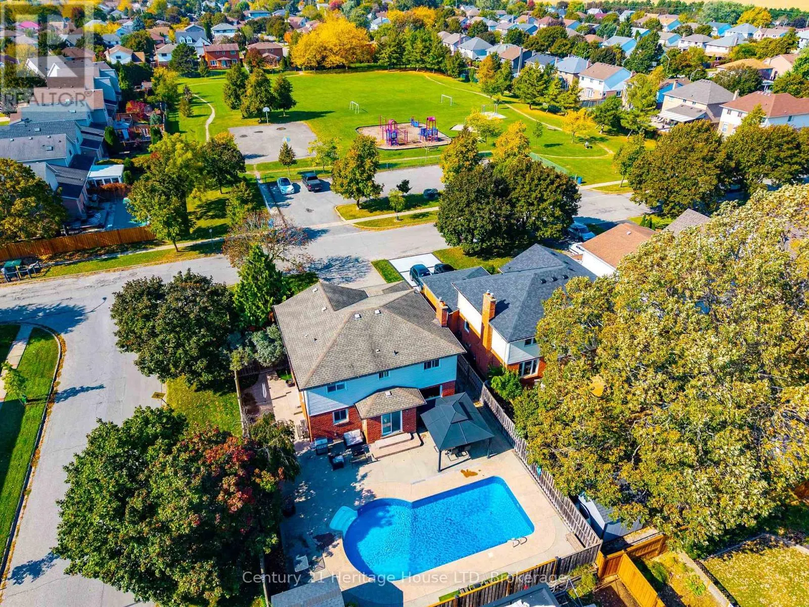 40 STRADA BOULEVARD