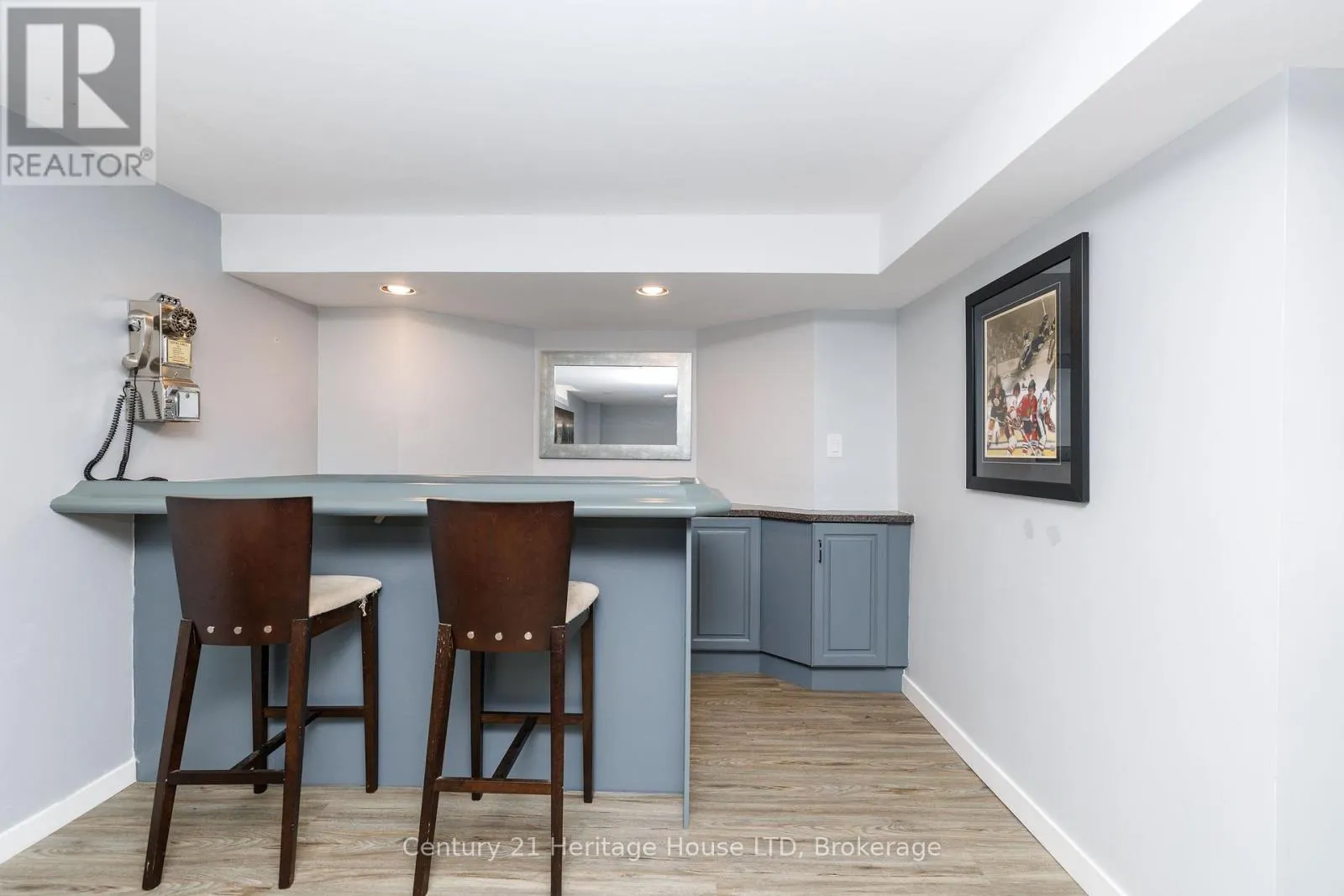 40 STRADA BOULEVARD