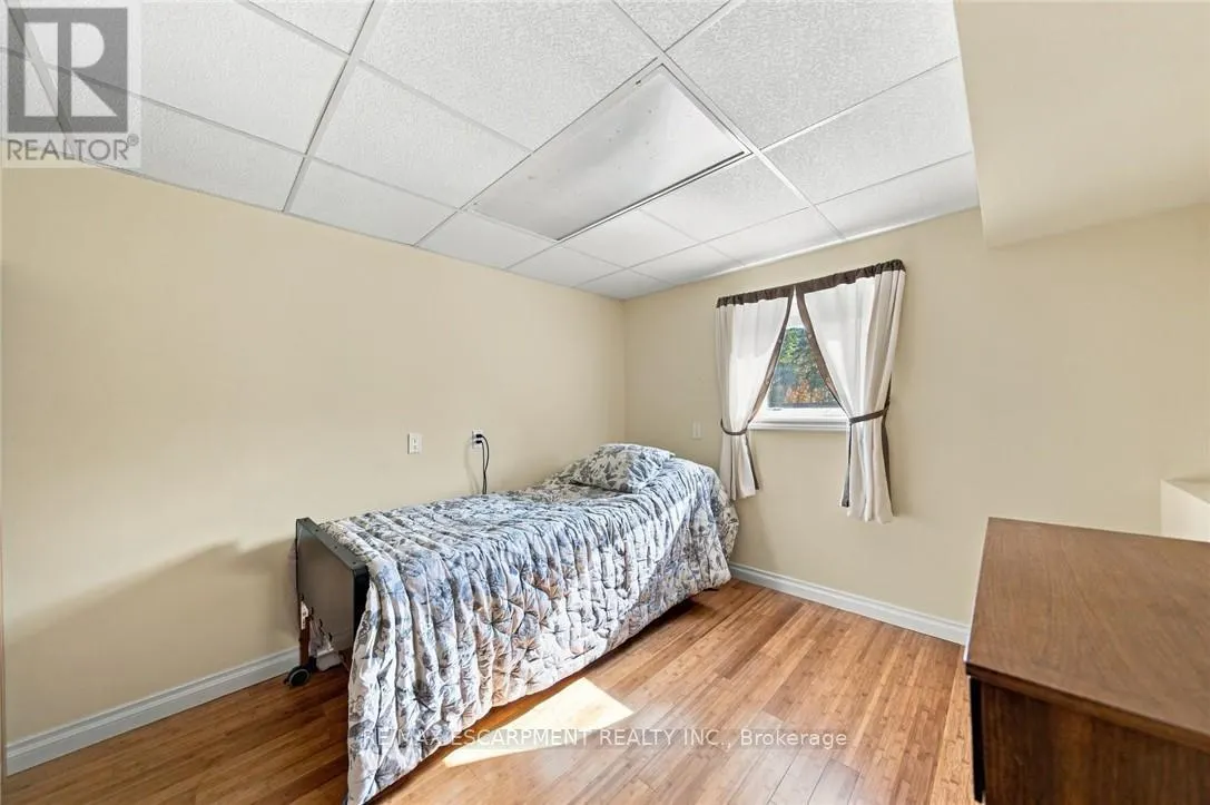9 - 500 LAKEVIEW DRIVE