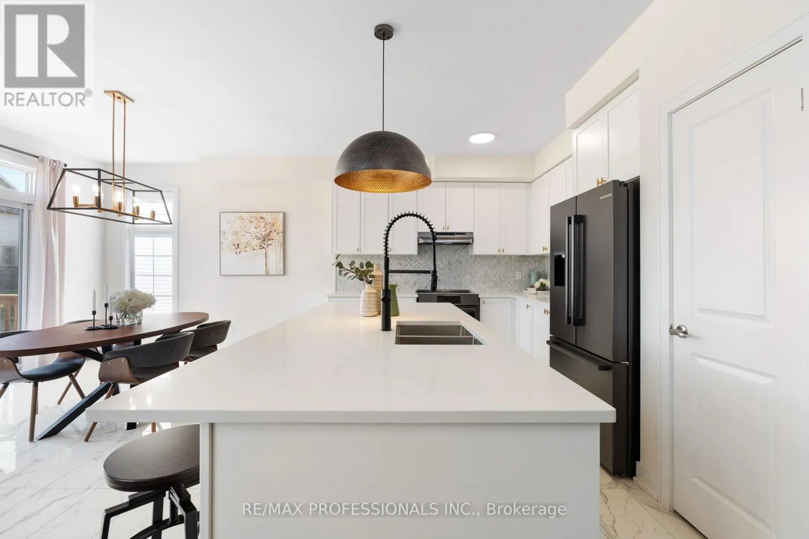 11 BLUE HERON DRIVE