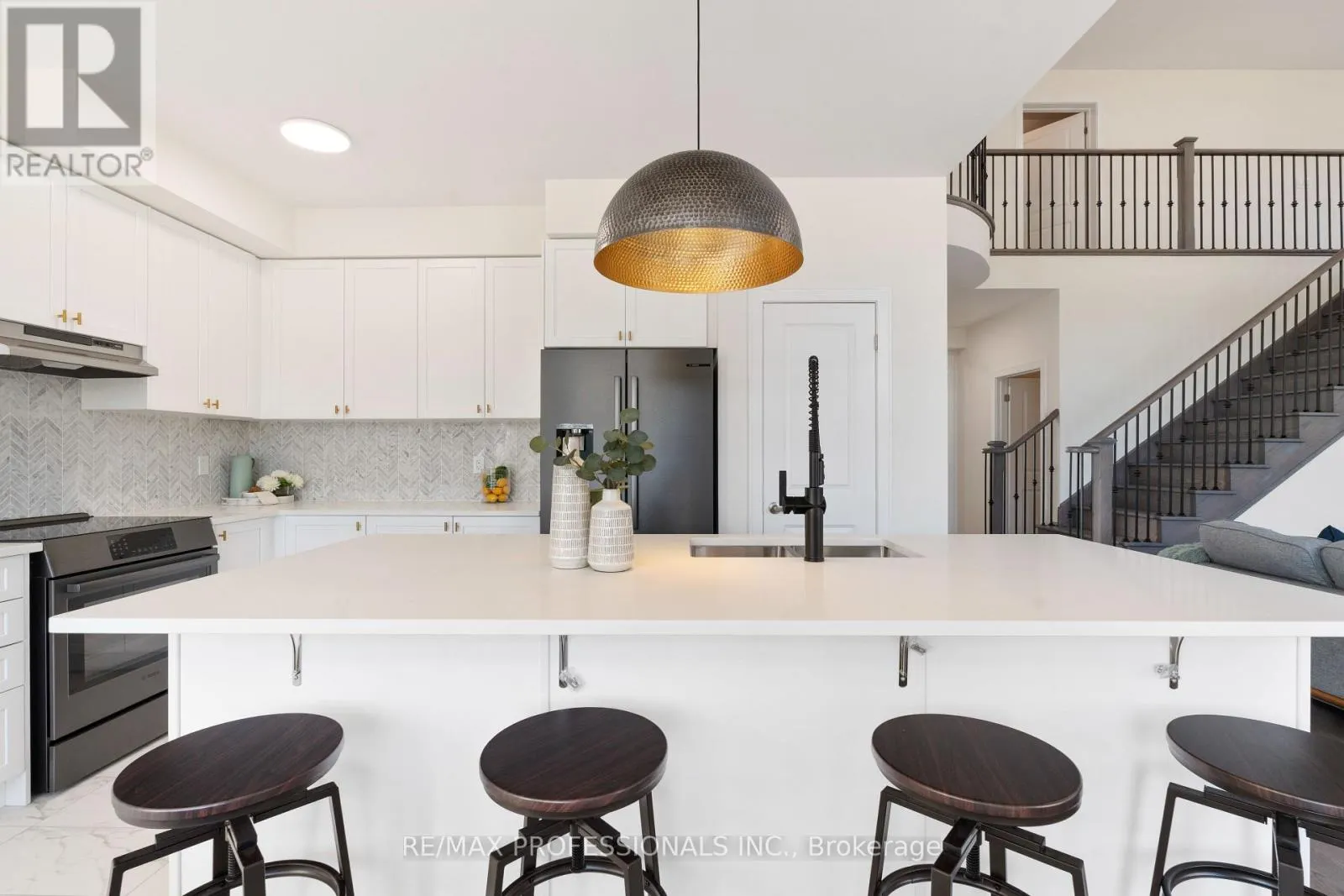 11 BLUE HERON DRIVE