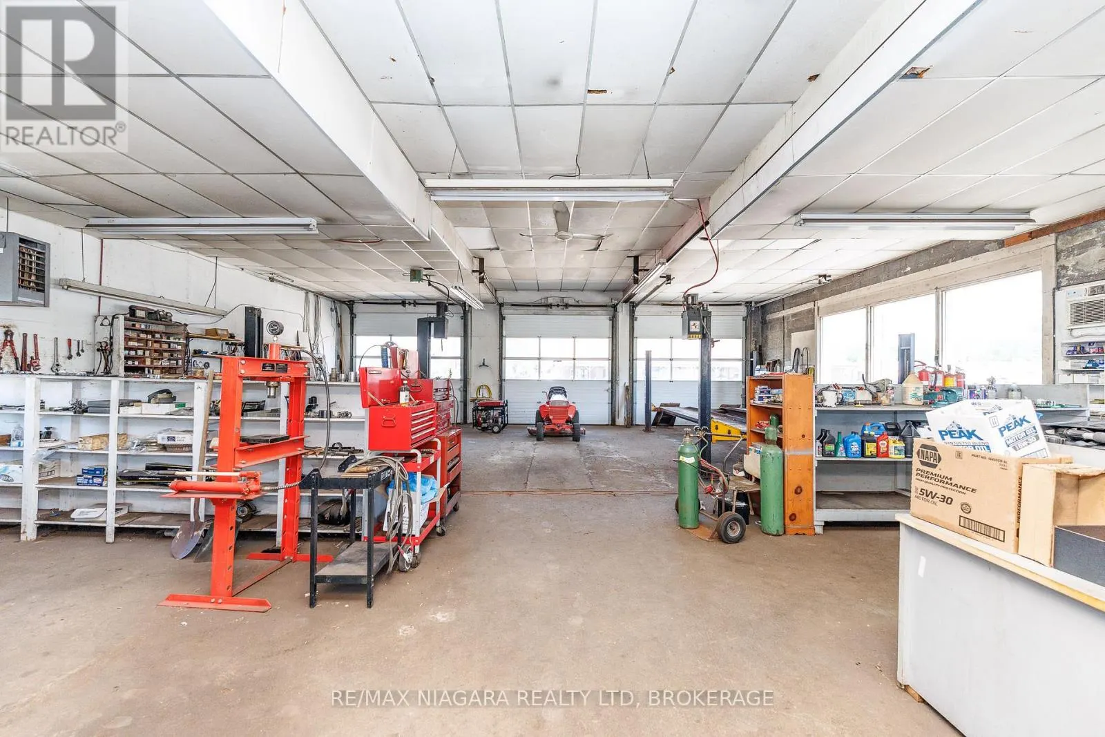 3867 DOMINION ROAD