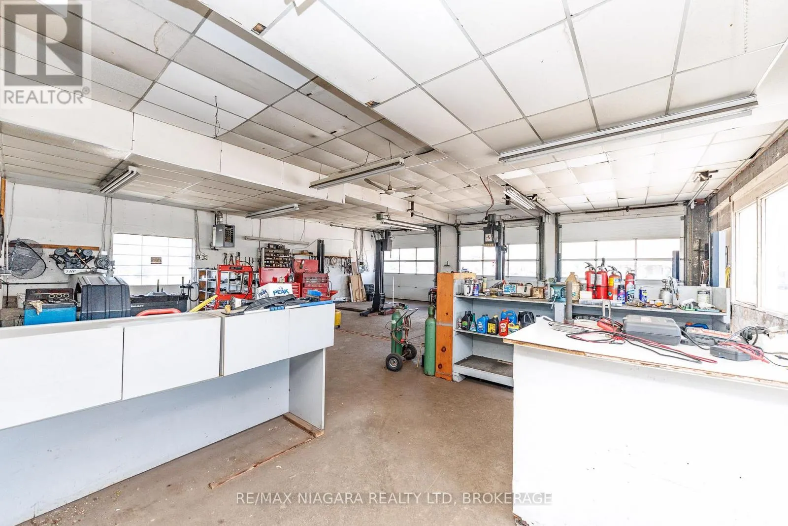 3867 DOMINION ROAD