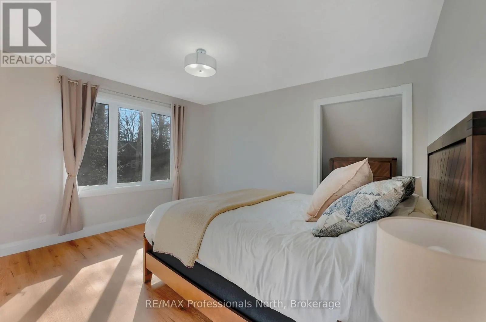 1004 BOLENDER BY THE LAKE DRIVE