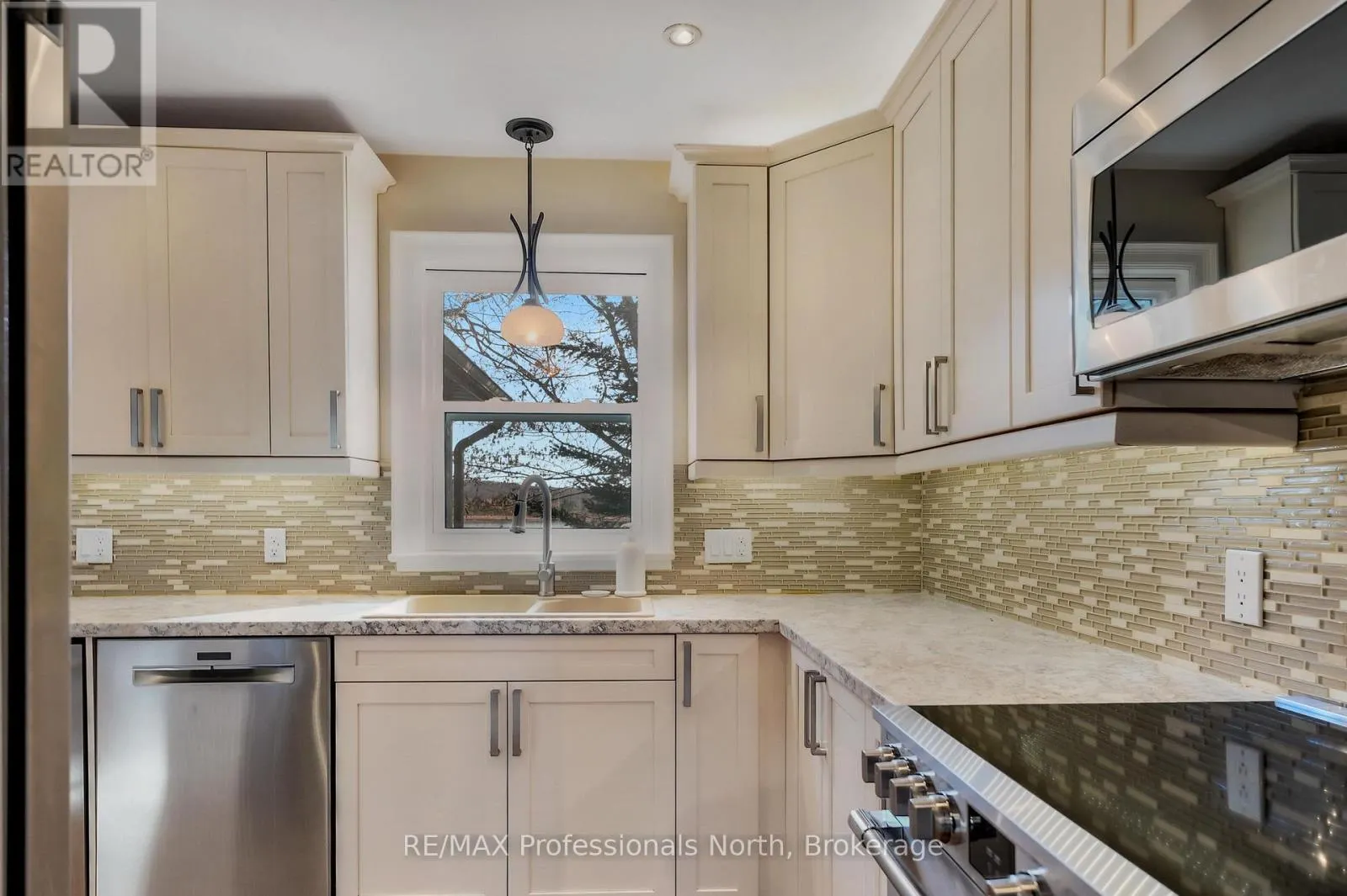 1004 BOLENDER BY THE LAKE DRIVE