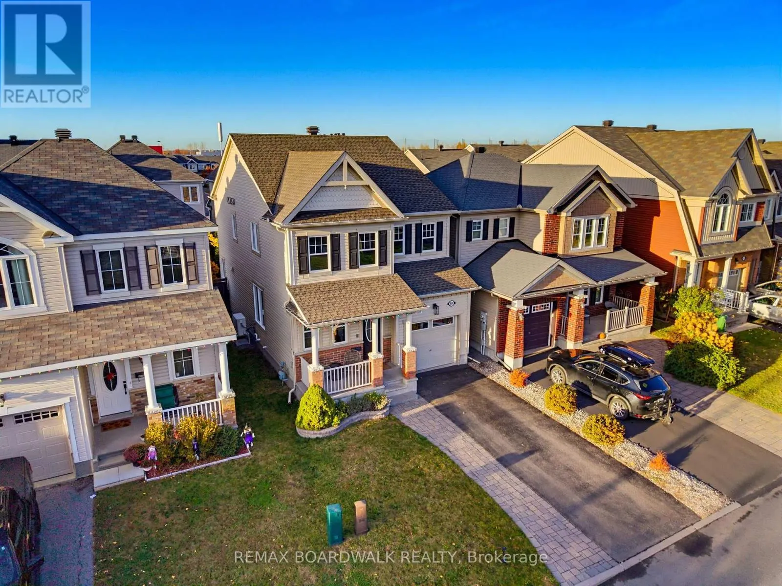 550 SUNLIT CIRCLE