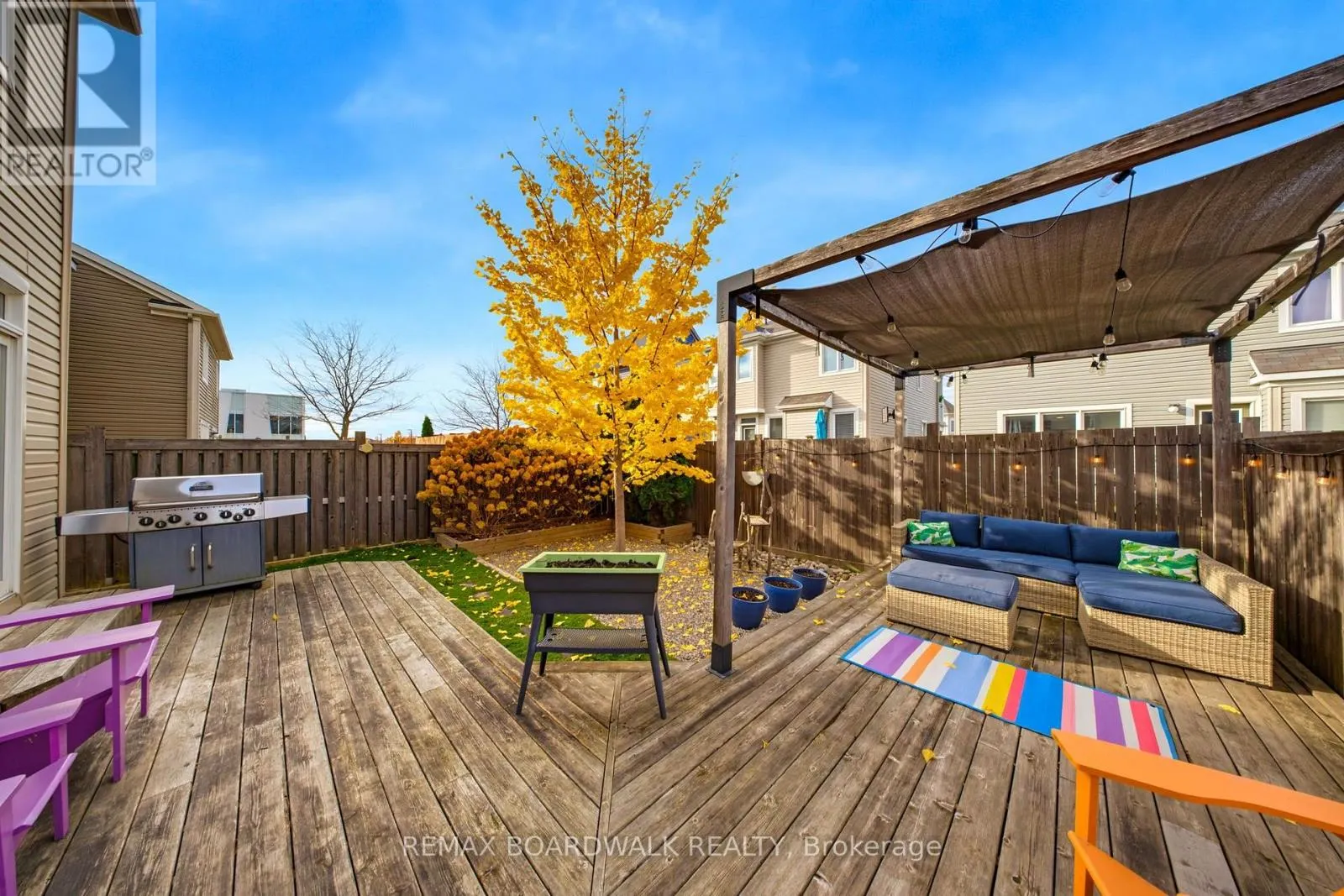 550 SUNLIT CIRCLE