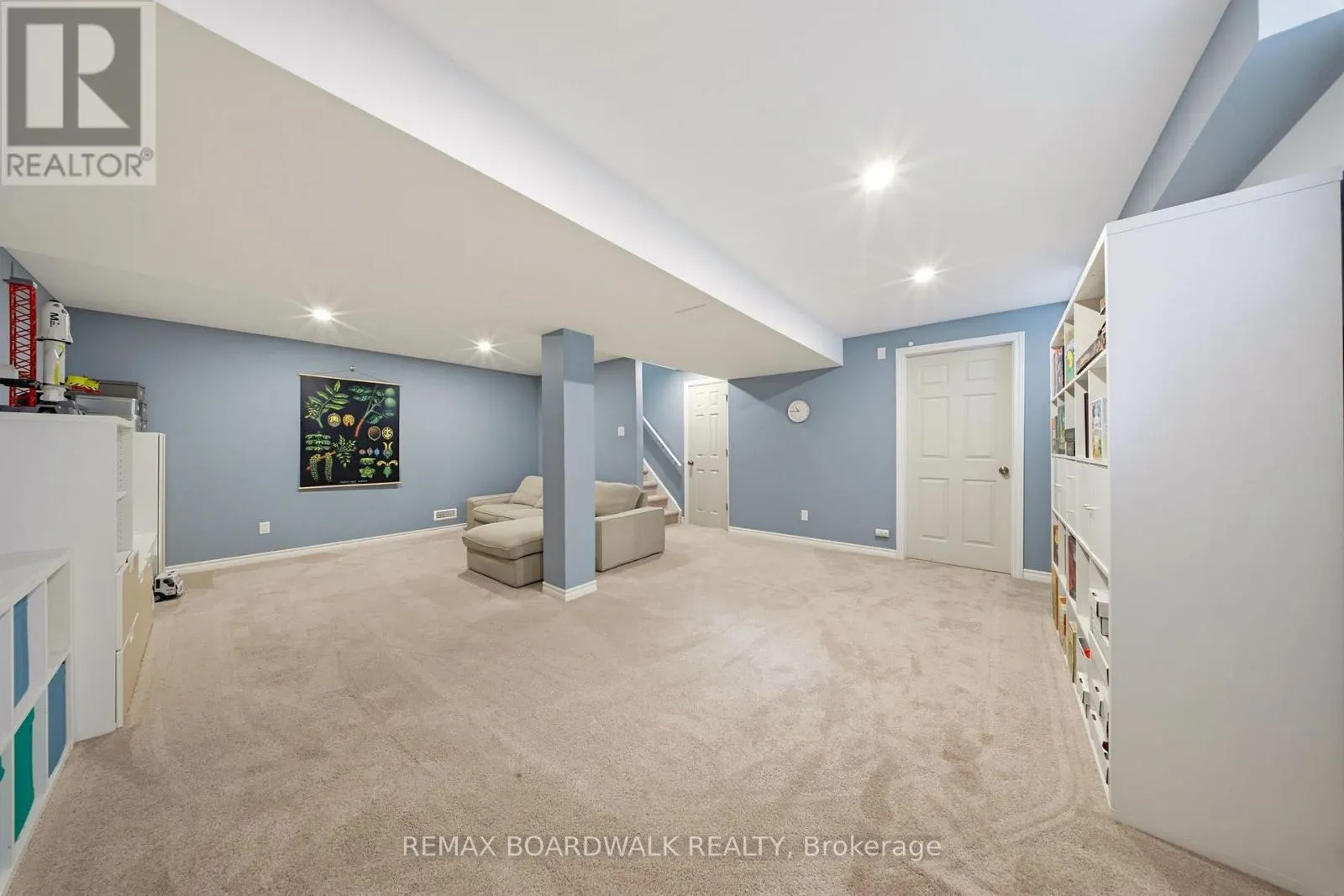 550 SUNLIT CIRCLE