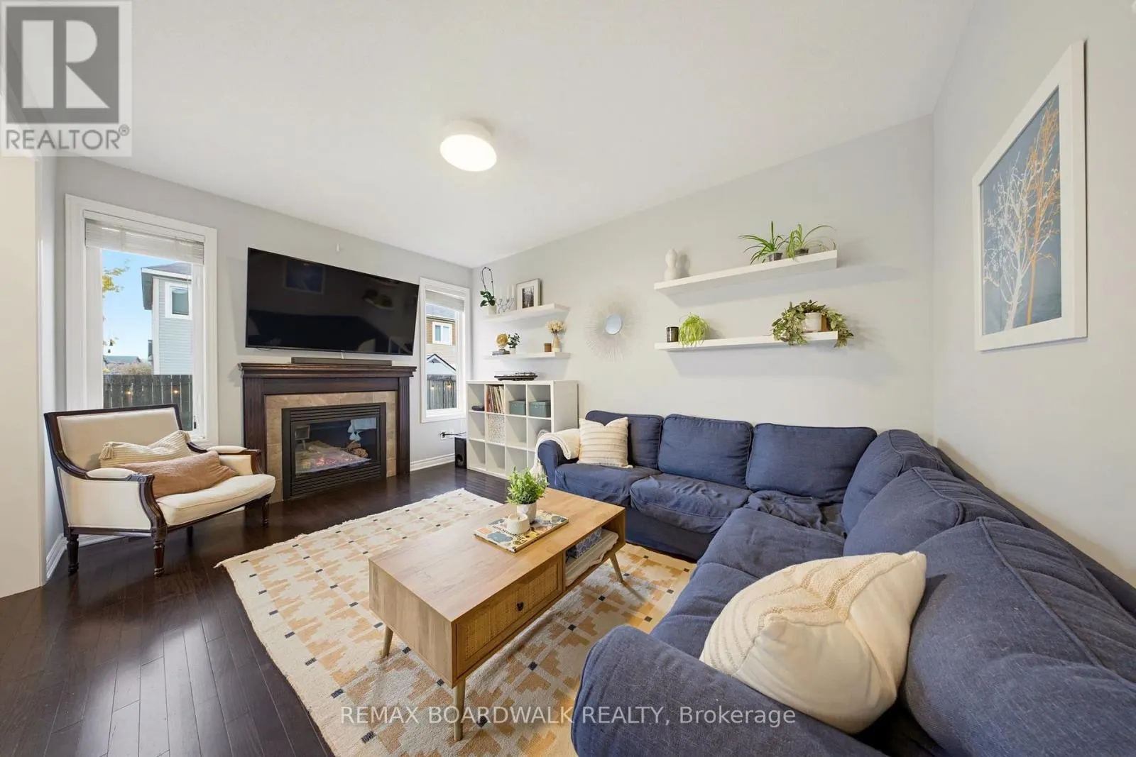 550 SUNLIT CIRCLE
