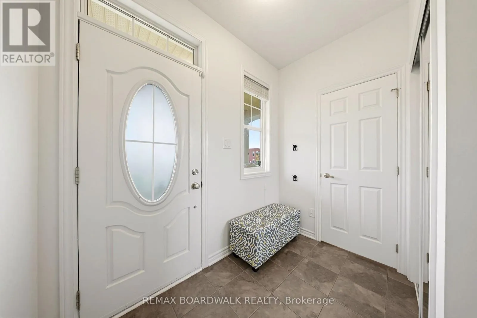 550 SUNLIT CIRCLE
