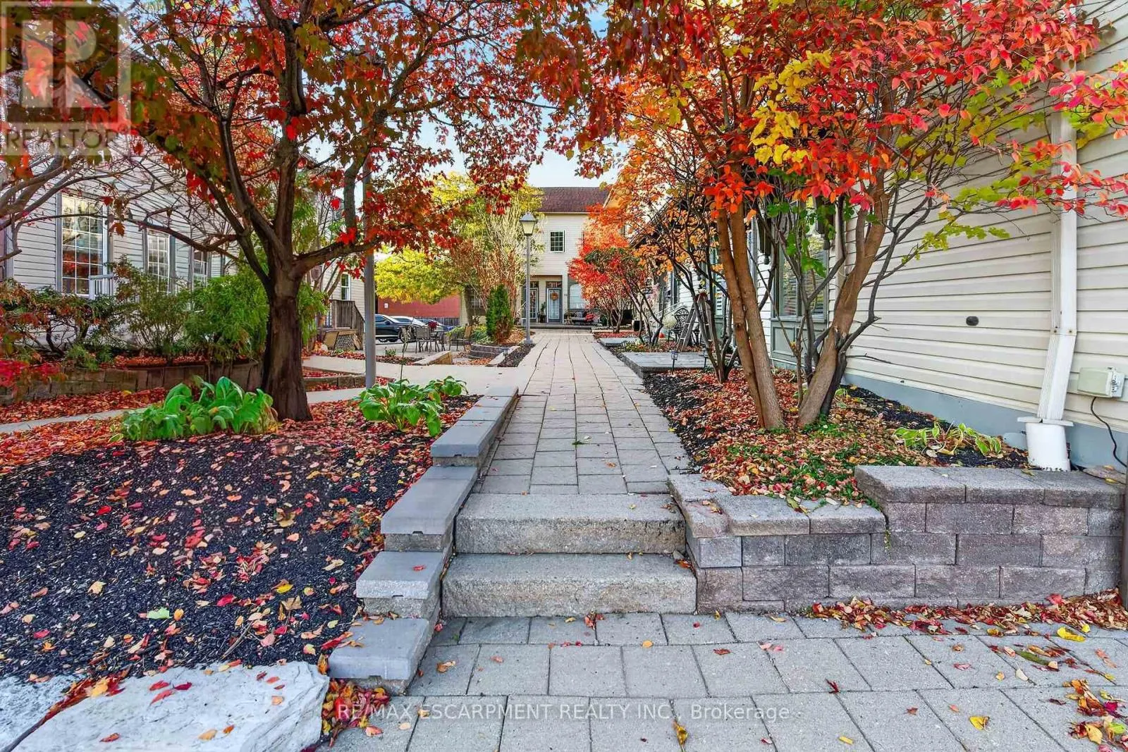 15 - 49 ONTARIO STREET