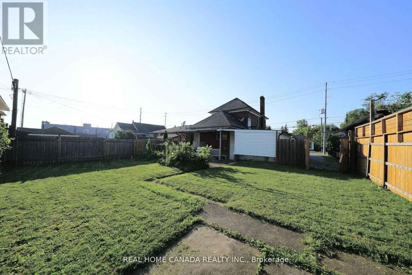 5262 KITCHENER STREET