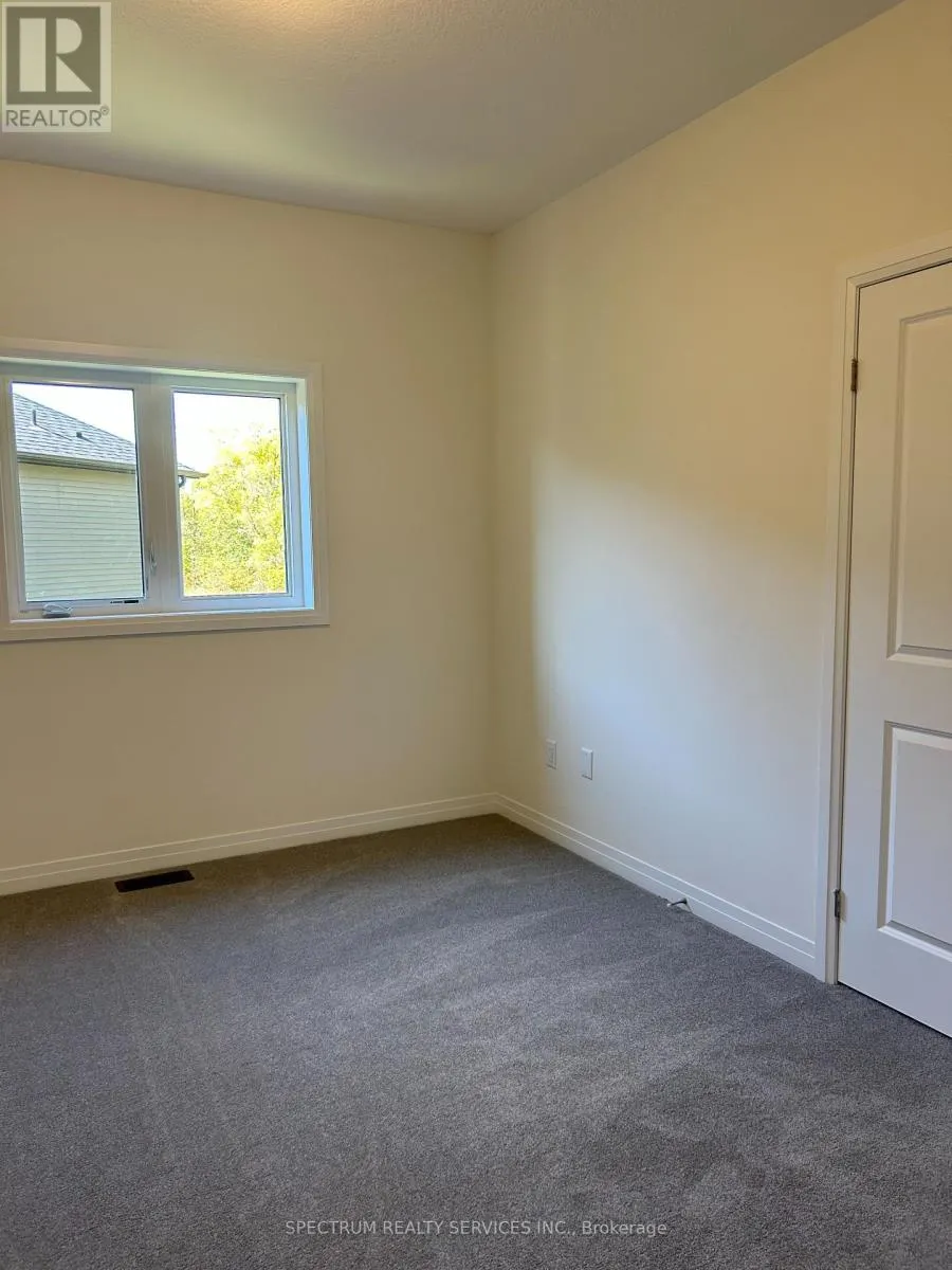 31 MCKERNAN AVENUE