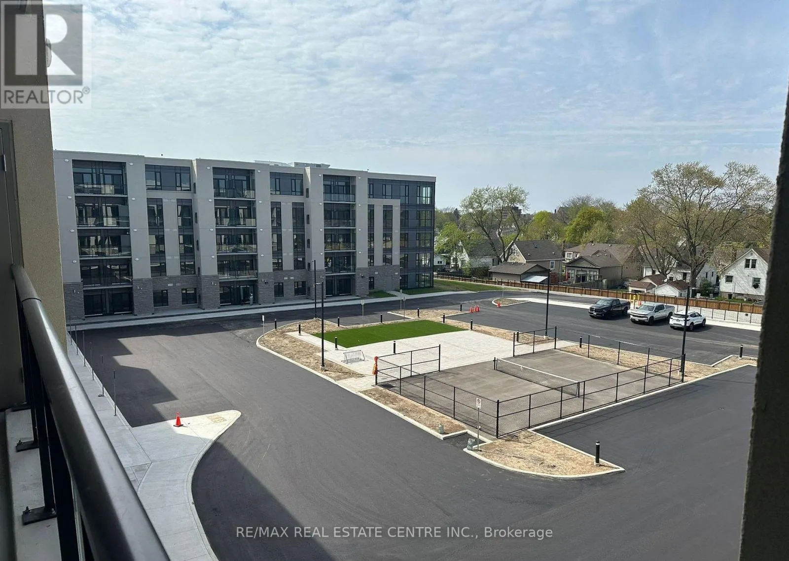 LP08 - 50 HERRICK AVENUE
