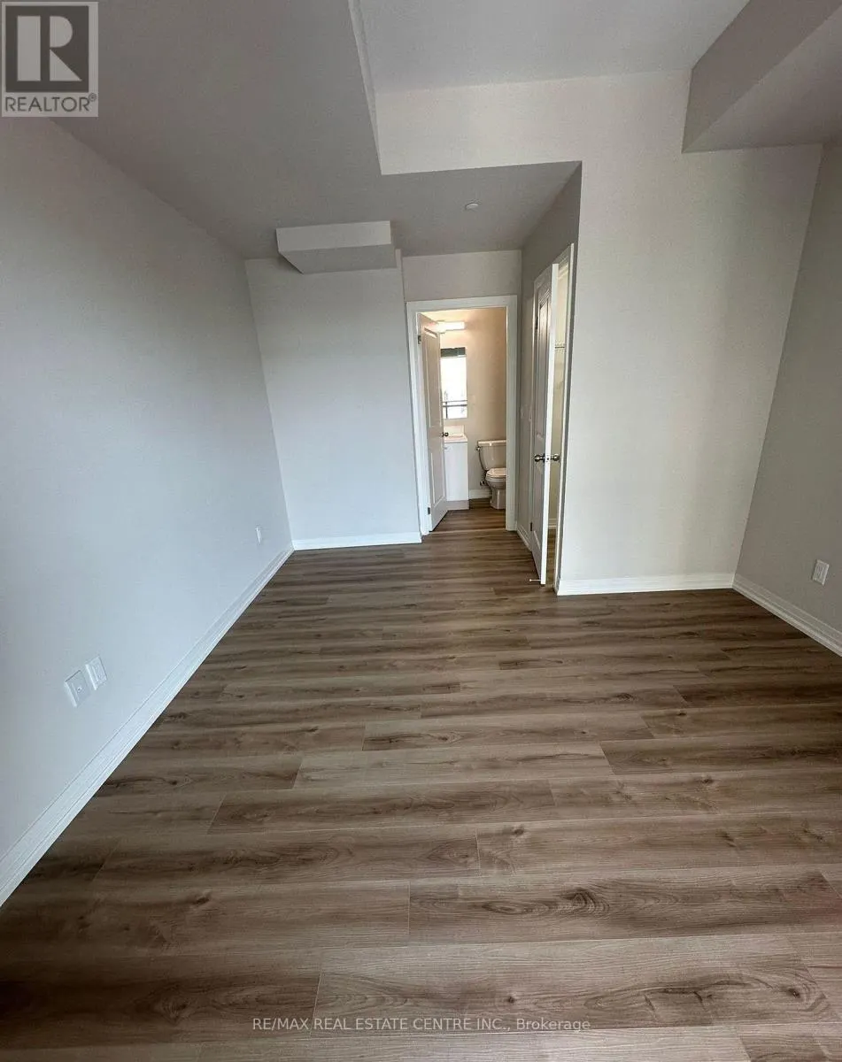 LP08 - 50 HERRICK AVENUE