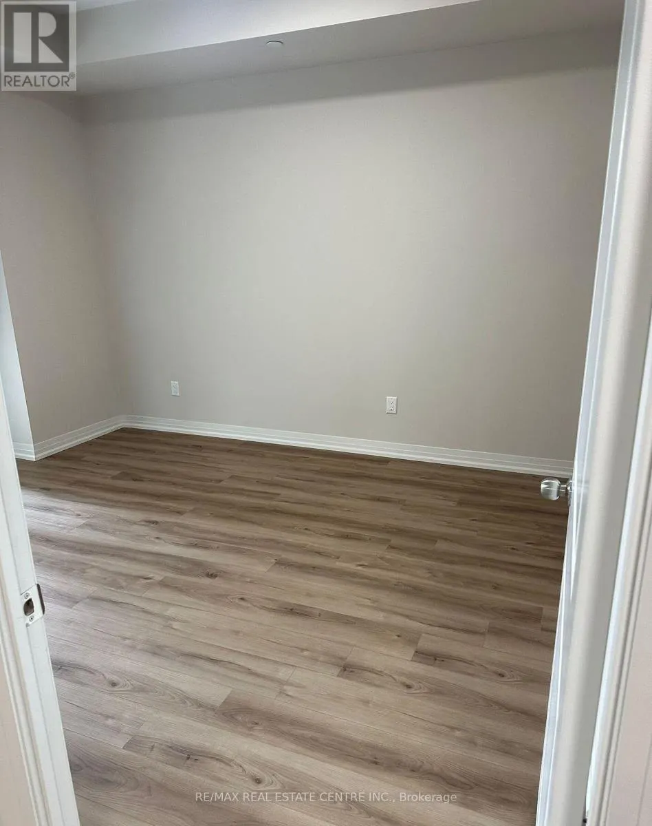 LP08 - 50 HERRICK AVENUE