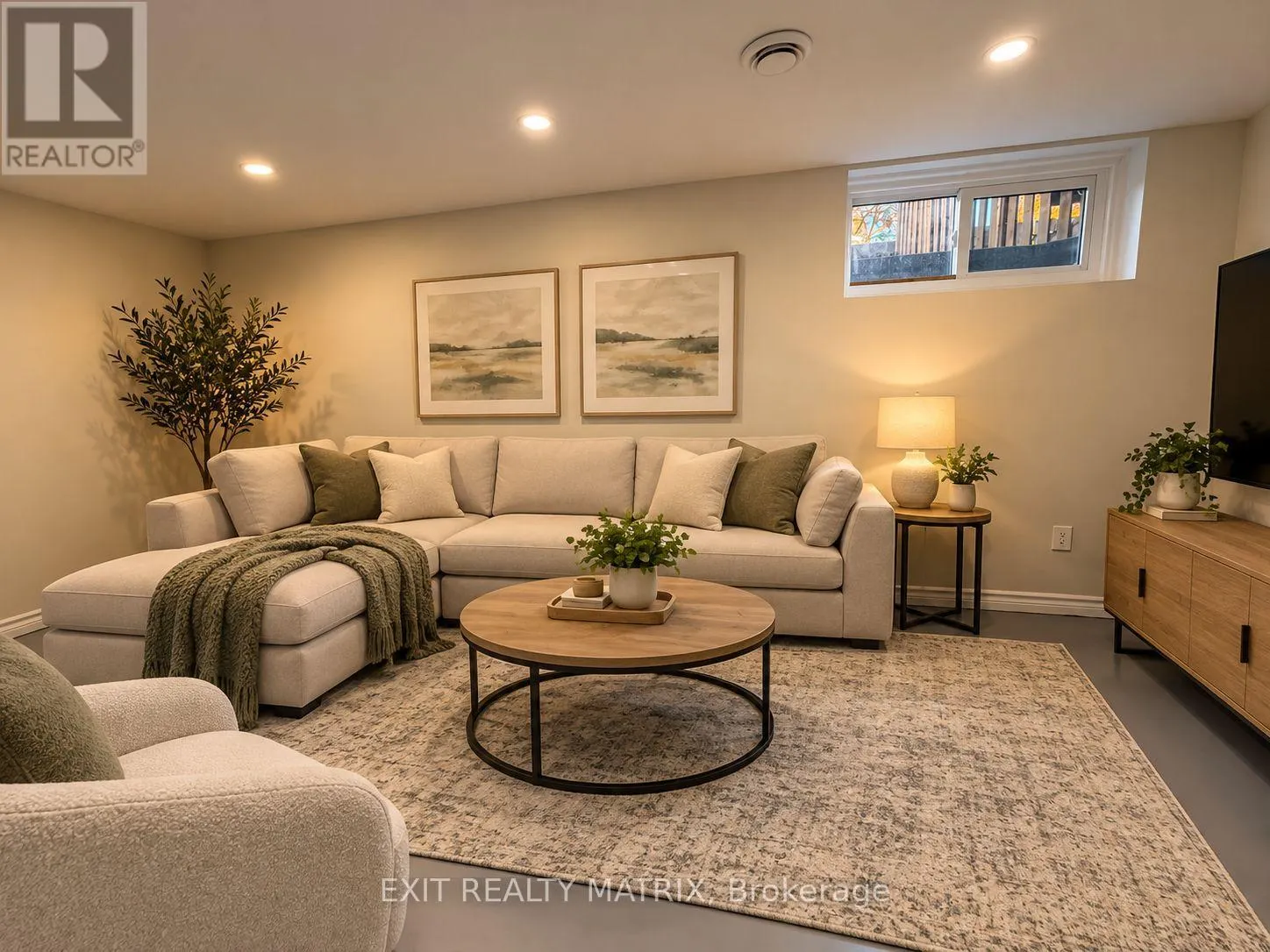45 - 2570 SOUTHVALE CRESCENT
