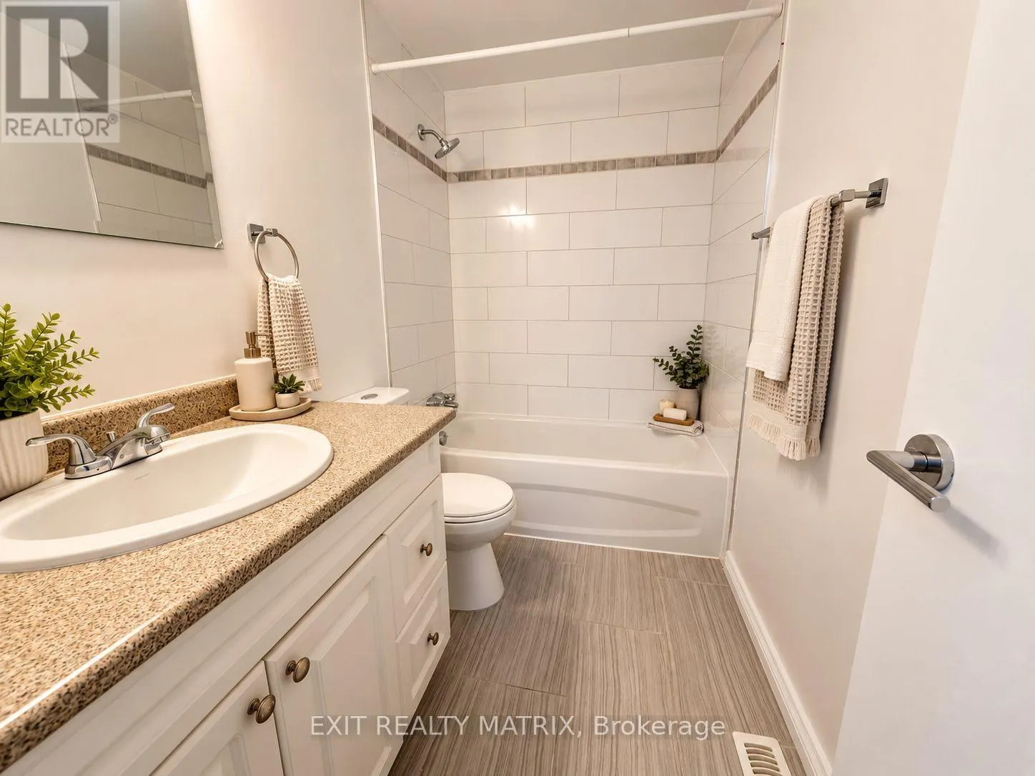 45 - 2570 SOUTHVALE CRESCENT