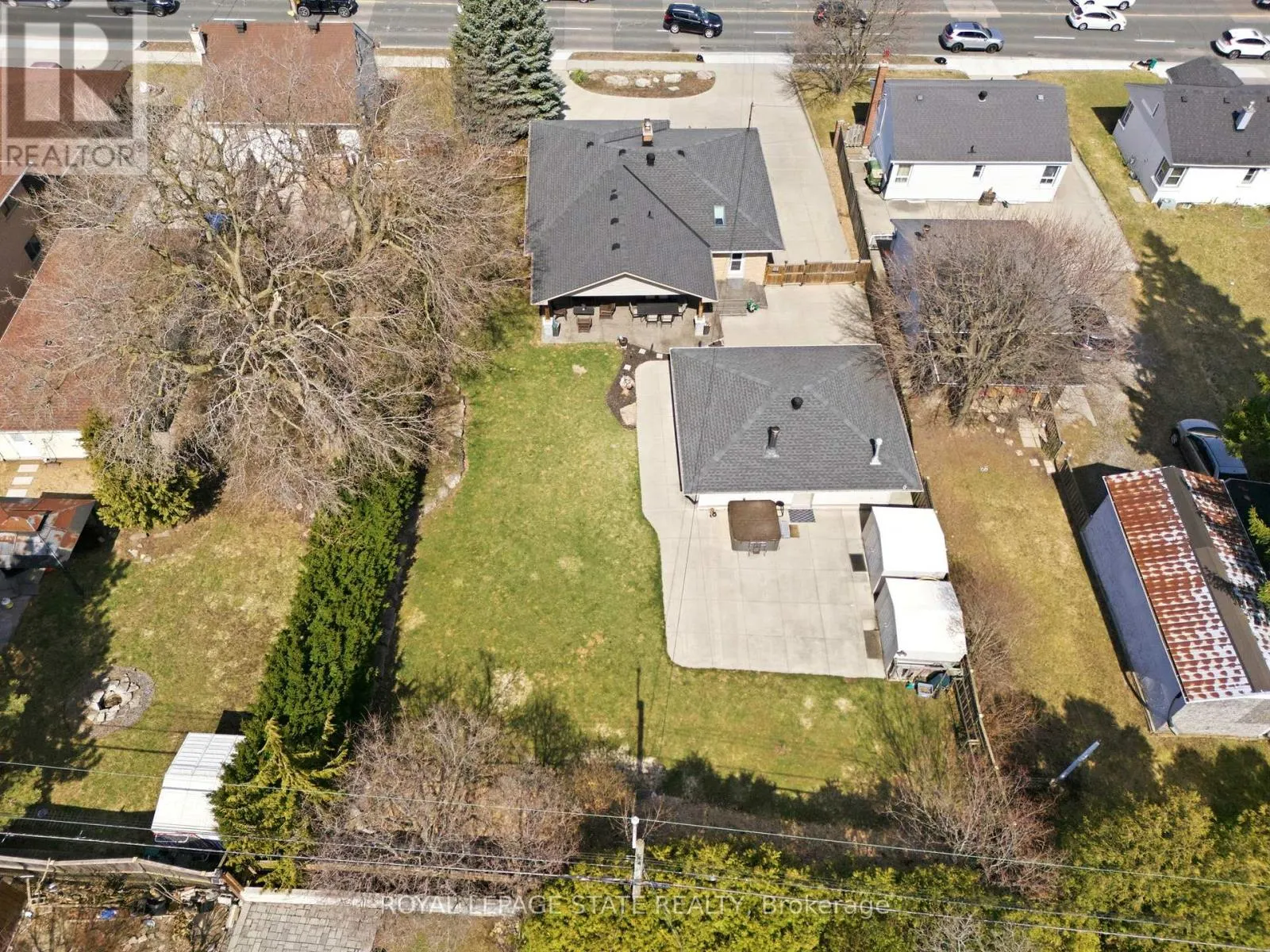 473 MOHAWK ROAD W