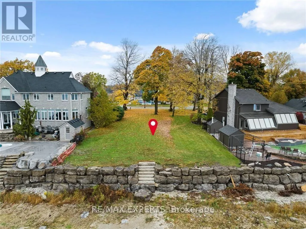695 LAKESHORE ROAD