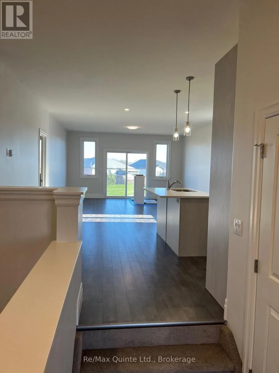 14 MARKLAND AVENUE