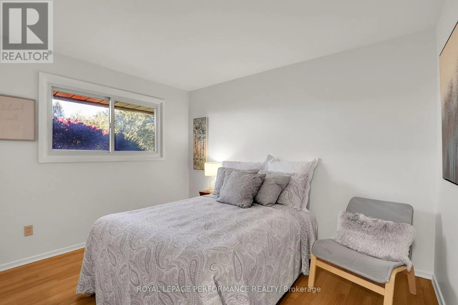 25 THORNCLIFF PLACE