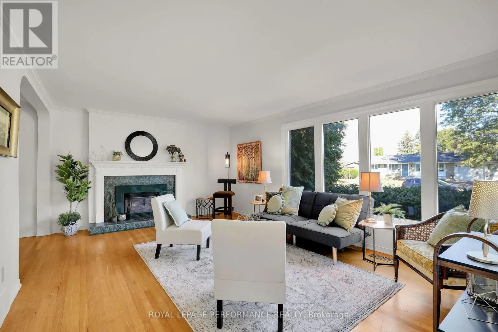 25 THORNCLIFF PLACE