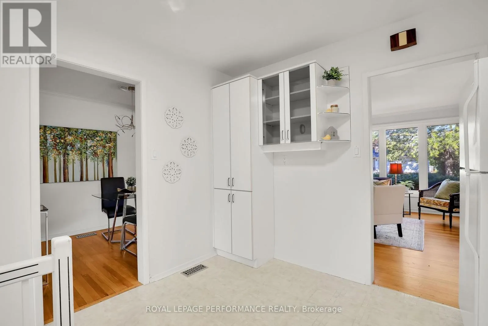 25 THORNCLIFF PLACE
