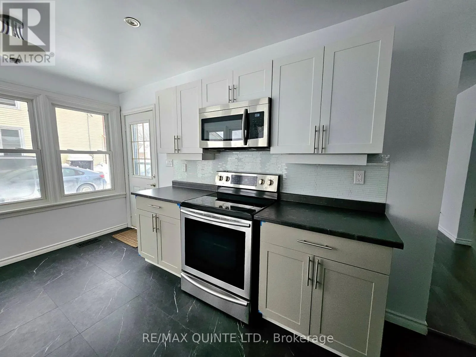 181 BURNHAM STREET