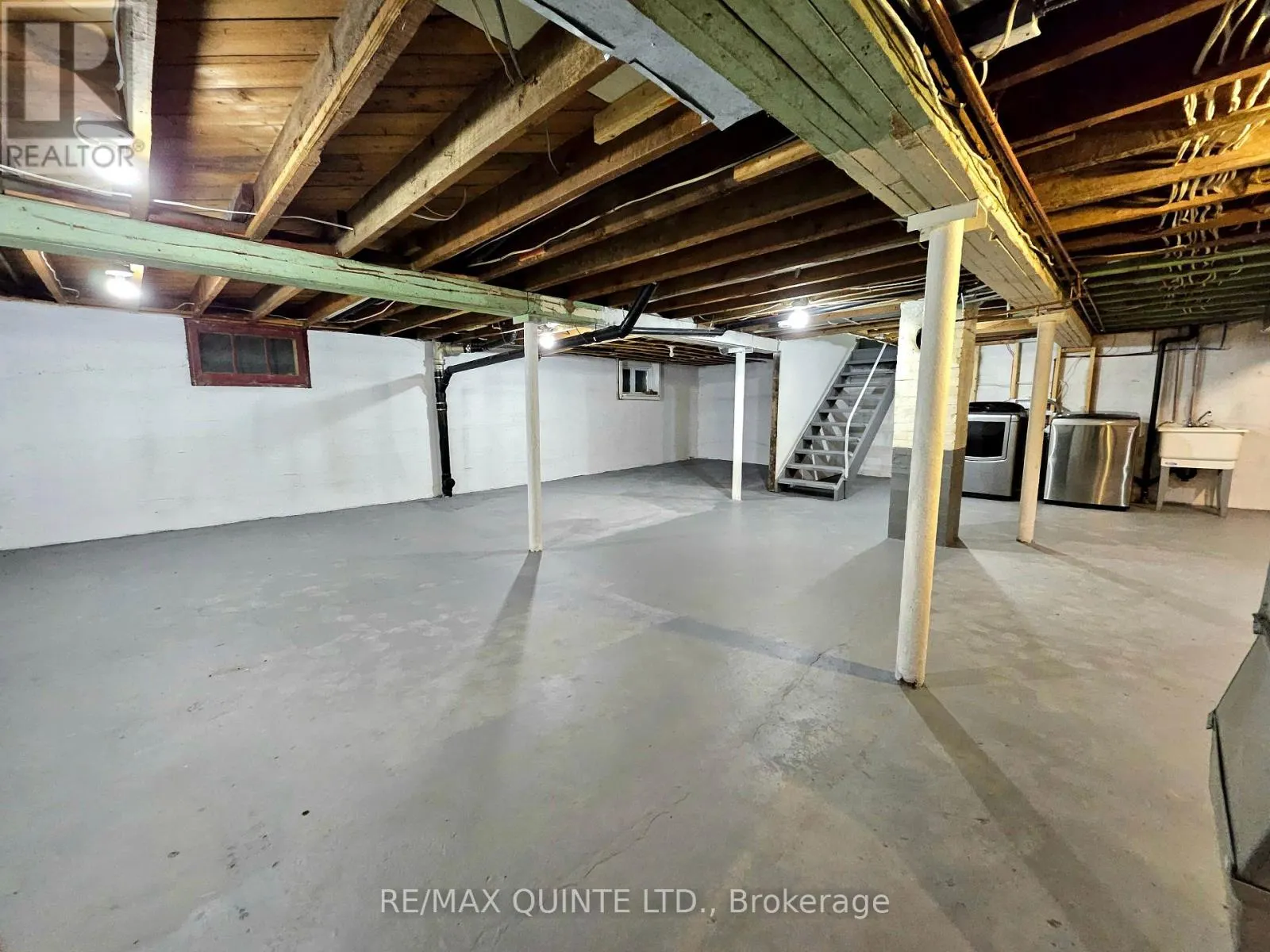 181 BURNHAM STREET