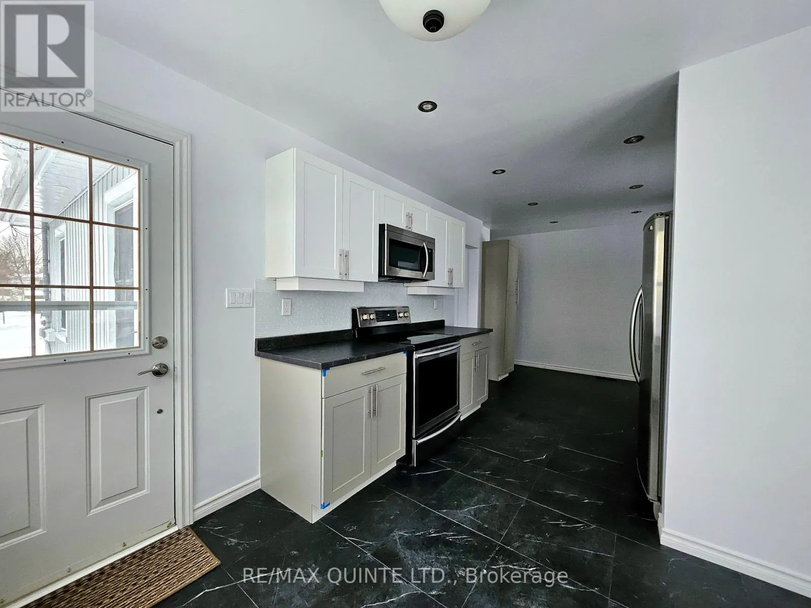 181 BURNHAM STREET