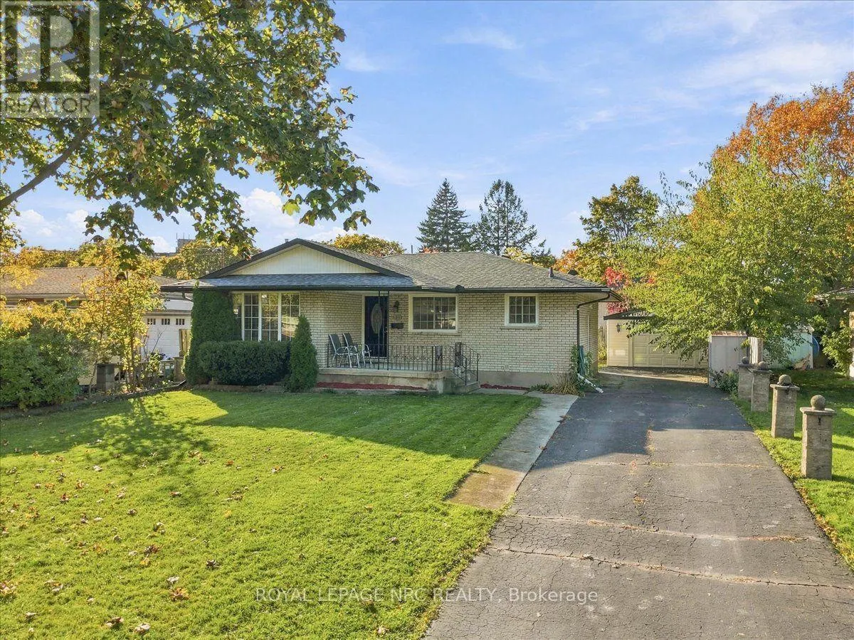 51 HIGHCOURT CRESCENT